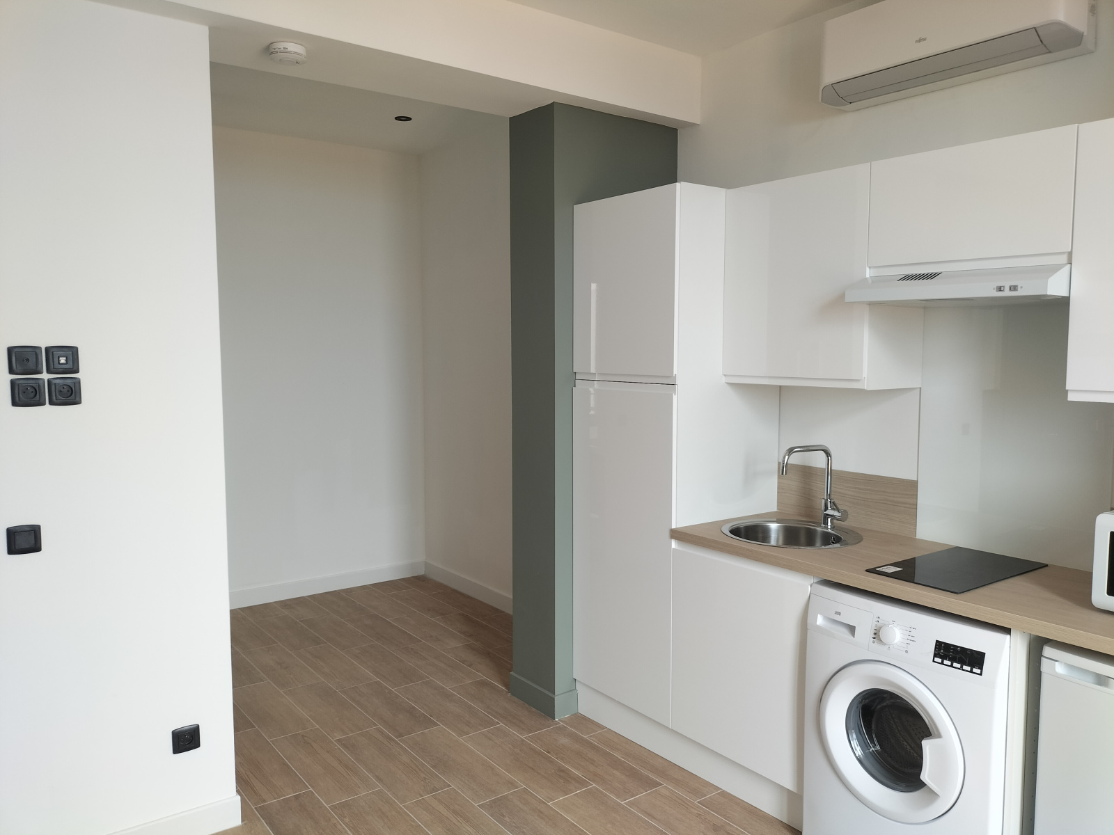 Image_, Studio, Beausoleil, ref :LST180007978